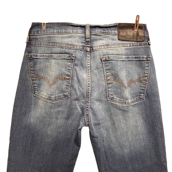 Guess women's Brit Rocker slim taper leg jeans 33 x 32 - Picture 2 of 13